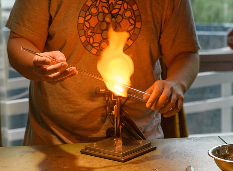 Flameworking demonstration