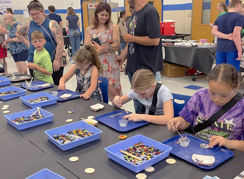 Mini mosaic activity